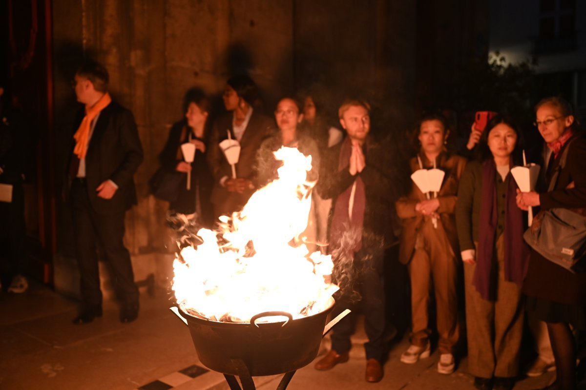 Vigile pascale 2026 à Notre-Dame des Victoires (2e). © Marie-Christine Bertin / Diocèse de Paris.