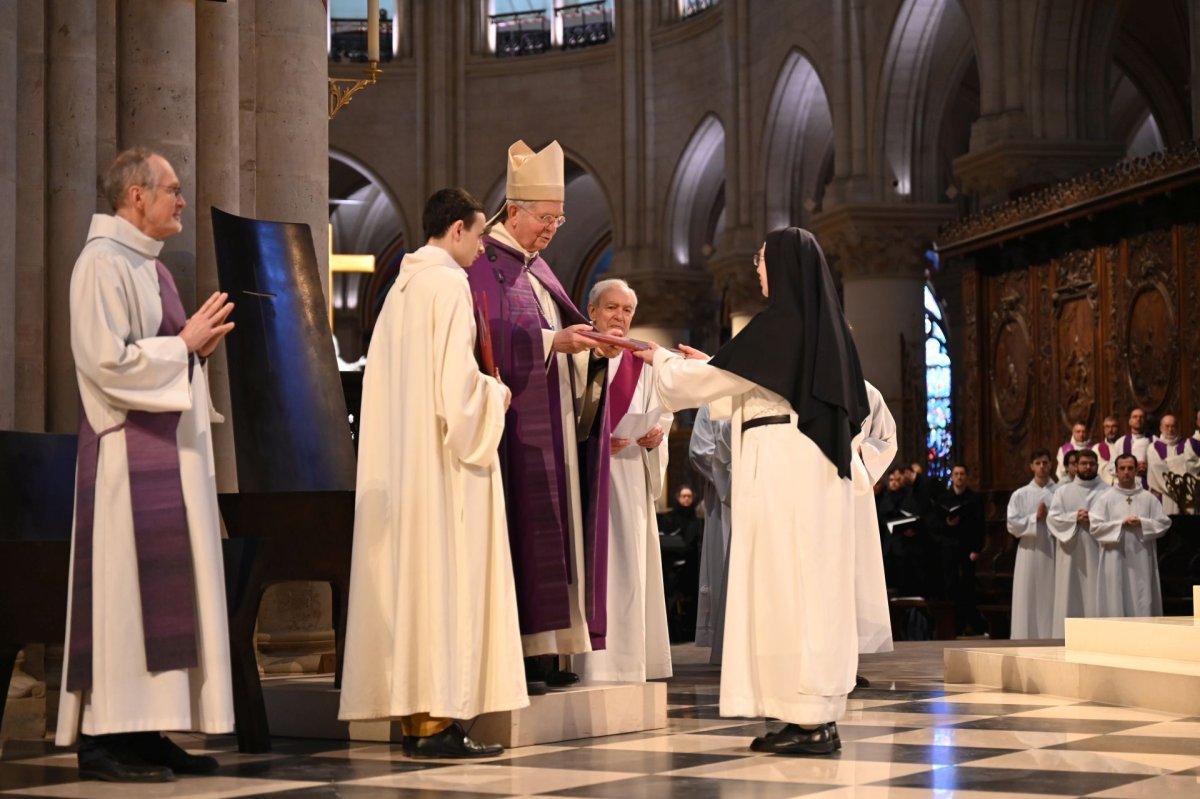 Appel décisif et inscription du nom des catéchumènes 2026 - Célébration du matin. © Marie-Christine Bertin / Diocèse de Paris.