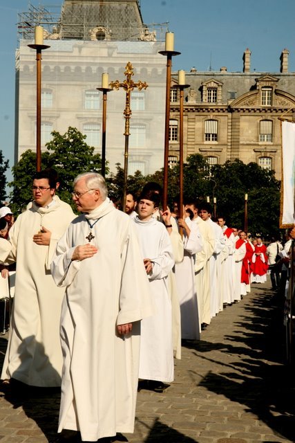 Procession. © Armelle de Brichambaut.