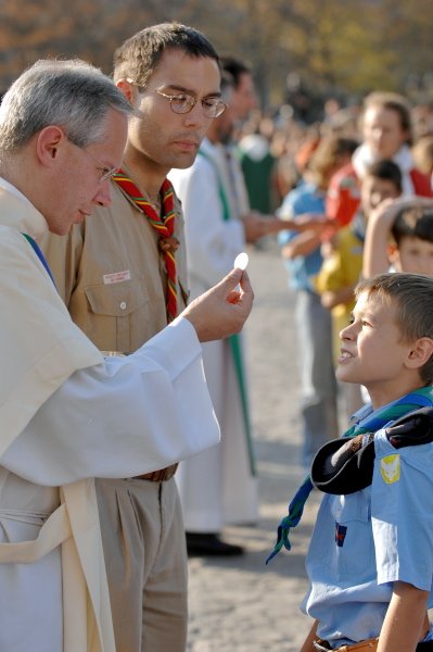 Messe du centenaire du scoutisme - 7 octobre 2007. © Esprit-photos.