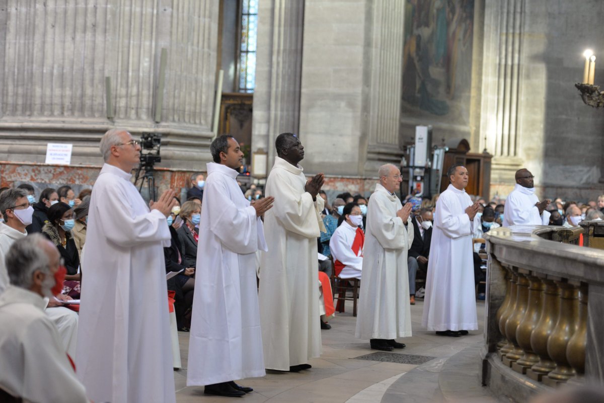 Ordinations de diacres permanents 2020. © Marie-Christine Bertin / Diocèse de Paris.