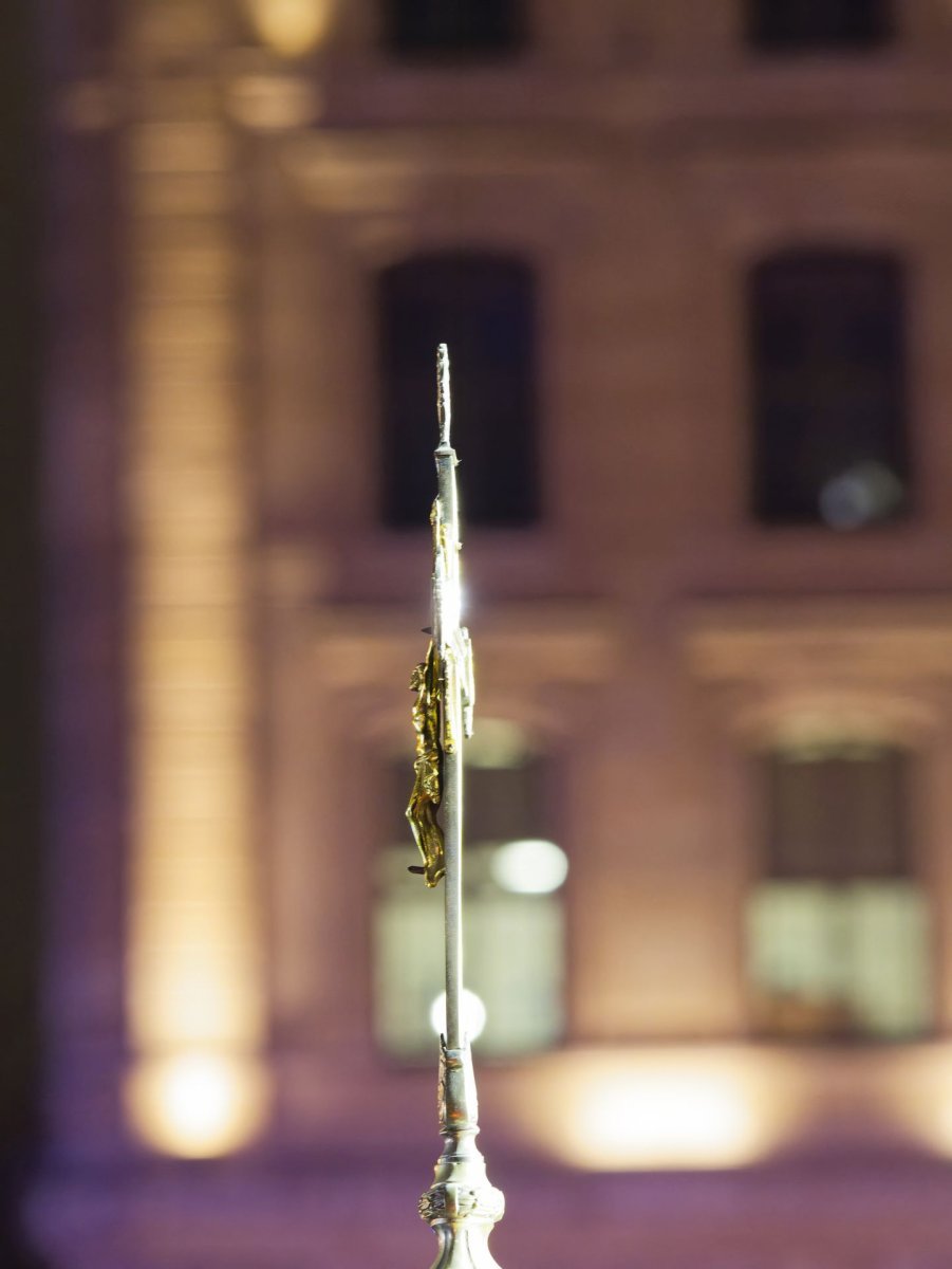 Notre Dame retrouve sa Cathédrale : procession vers le parvis de la cathédrale. © Yannick Boschat / Diocèse de Paris.