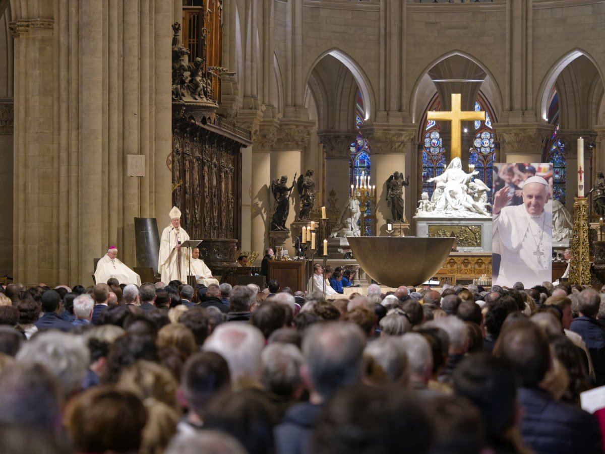Messe solennelle d'action de grâce et pour le repos de l'âme du (…). © Yannick Boschat / Diocèse de Paris.