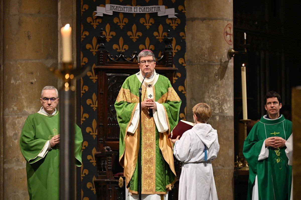 Rassemblement des jeunes au service de la liturgie 2024. © Marie-Christine Bertin / Diocèse de Paris.