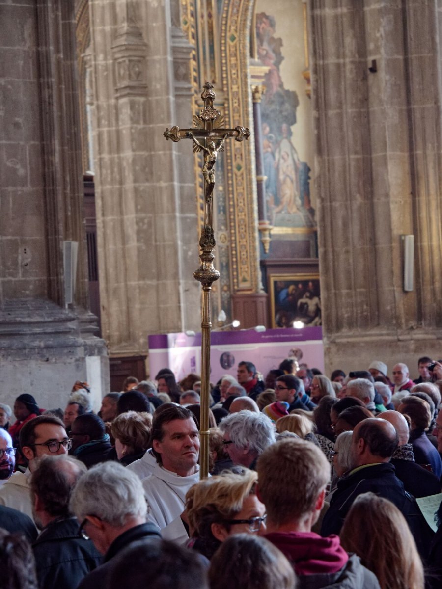 Rassemblement diocésain pour la 2e Journée Mondiale des Pauvres à Saint-Eustache. © Yannick Boschat / Diocèse de Paris.