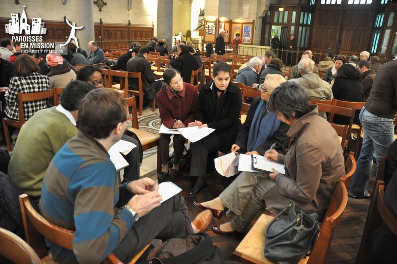 Sept. - déc. 2009 : Premières assemblées paroissiales. 