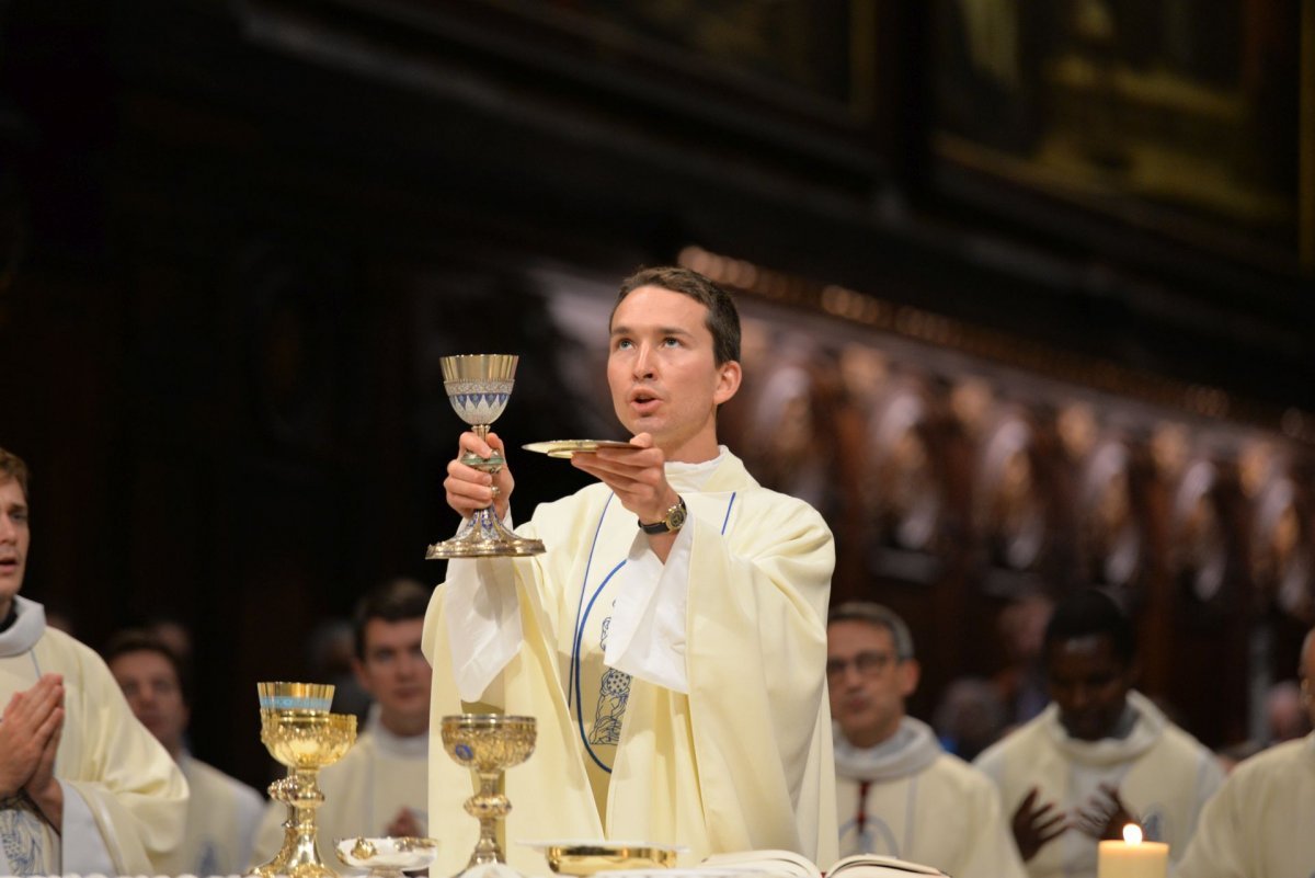 Messe des nouveaux prêtres à Notre-Dame des Victoires. © Marie-Christine Bertin / Diocèse de Paris.