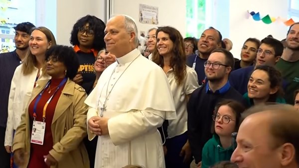 Visite à la Maison Bakhita du pape Léon XIV