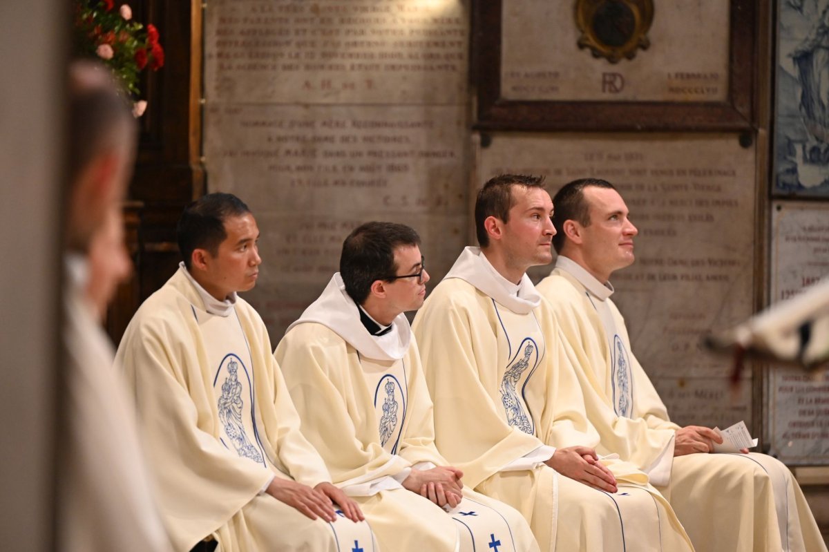 Messe des nouveaux prêtres à Notre-Dame des Victoires. © Marie-Christine Bertin / Diocèse de Paris.