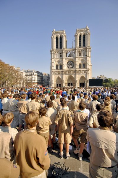 Messe du centenaire du scoutisme - 7 octobre 2007. © Esprit-photos.