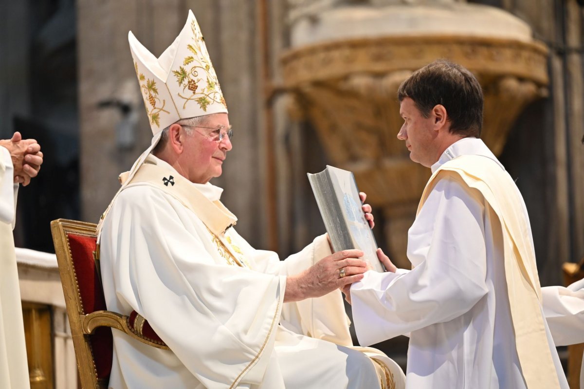 Ordinations des diacres permanents 2023. © Marie-Christine Bertin / Diocèse de Paris.