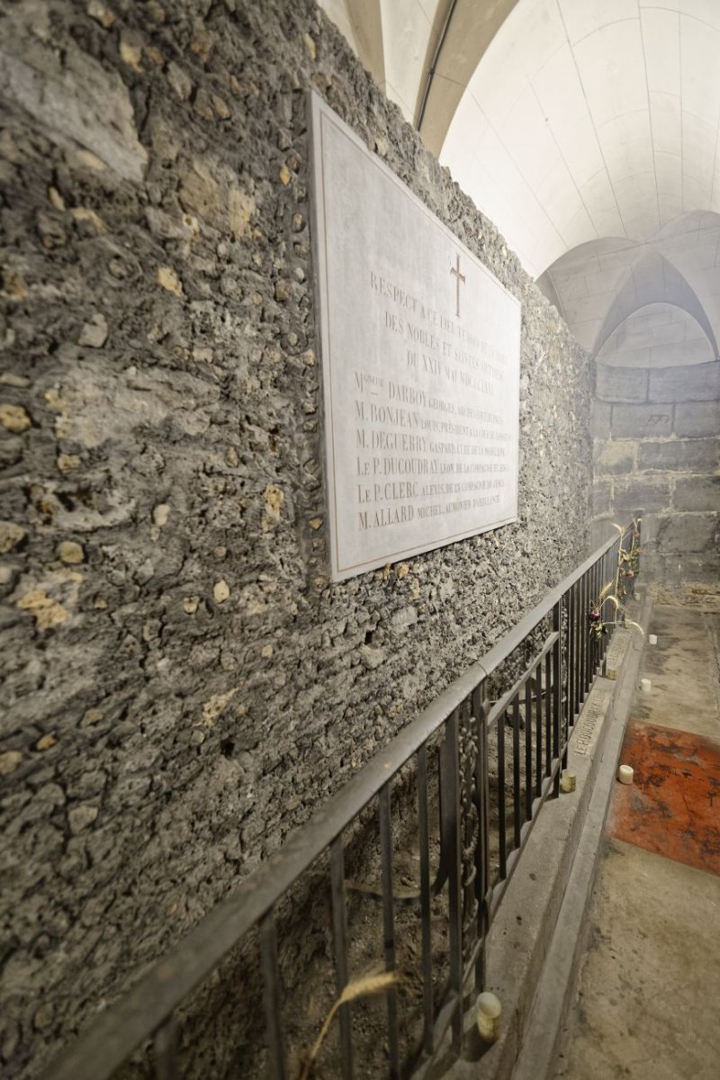 Mur de la prison de la Roquette au Séminaire Saint-Sulpice. © Yannick Boschat / Diocèse de Paris.