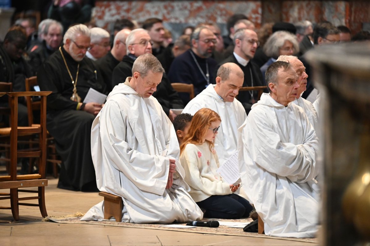 Prière du milieu du jour à Saint-Sulpice. © Marie-Christine Bertin / Diocèse de Paris.