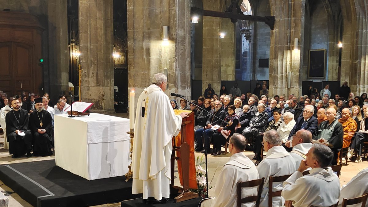 Messe à St-Merry (4e) à l'occasion du 54e anniversaire de la Communauté (…). Samedi 19 novembre 2022. © D. R..