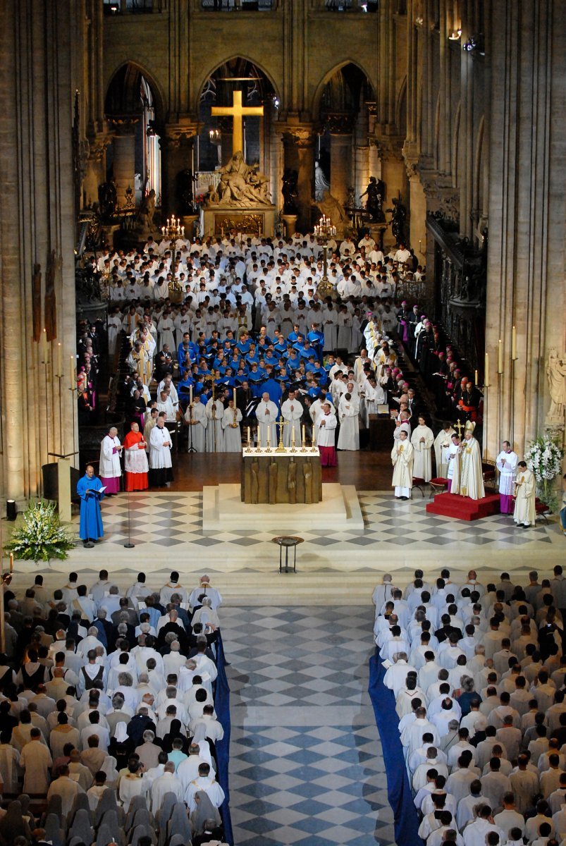 Vêpres à Notre-Dame de Paris présidées par Benoît XVI. Reproduction interdite. © CIRIC.