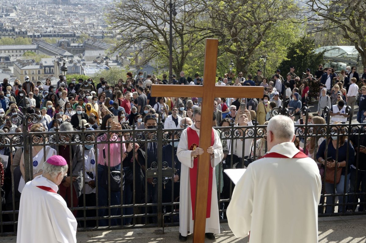 Chemin de croix de Montmartre 2022. © Trung Hieu Do / Diocèse de Paris.