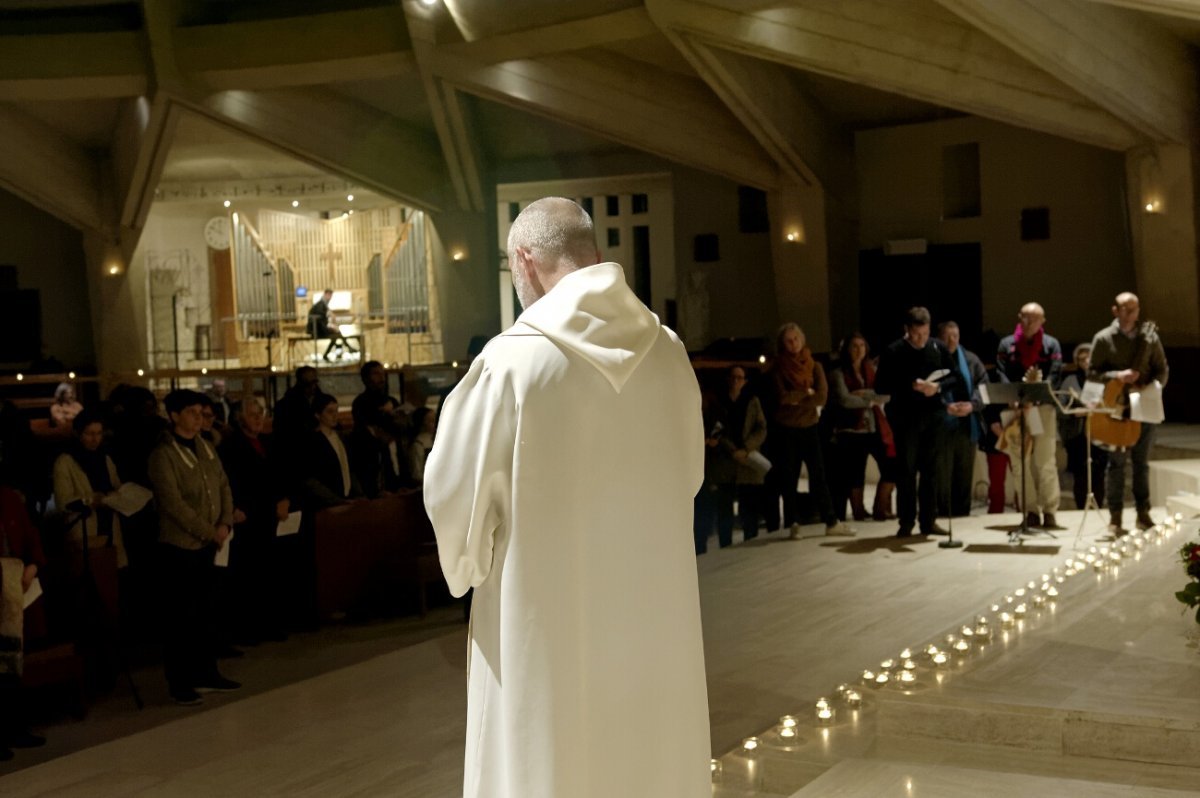 Soirée sainte Geneviève à Notre-Dame de La Salette (15e). © Trung Hieu Do / Diocèse de Paris.