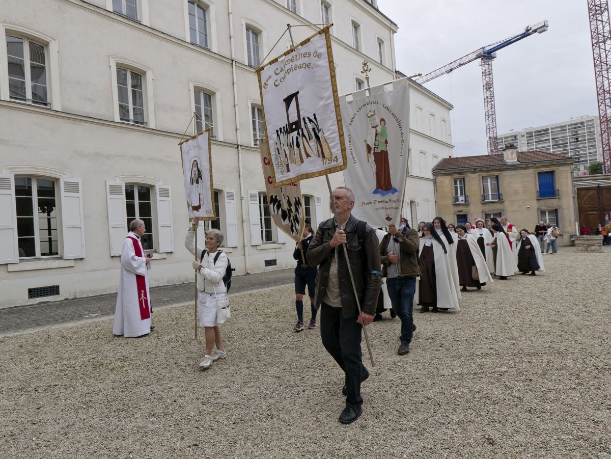 Canonisation des 16 Carmélites de Compiègne : Messe et prière à Picpus. © Yannick Boschat / Diocèse de Paris.