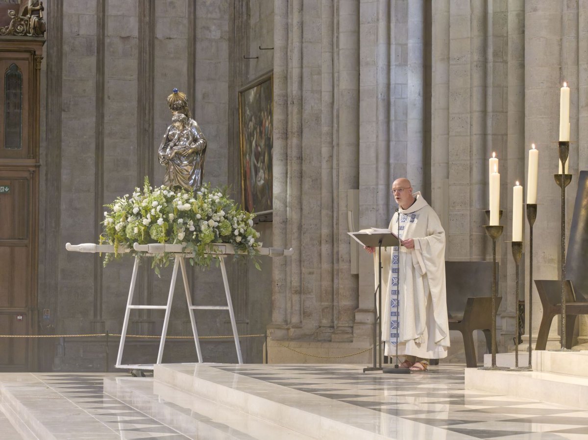 Veille de la fête de l'Assomption à Notre-Dame de Paris 2025. © Yannick Boschat / Diocèse de Paris.