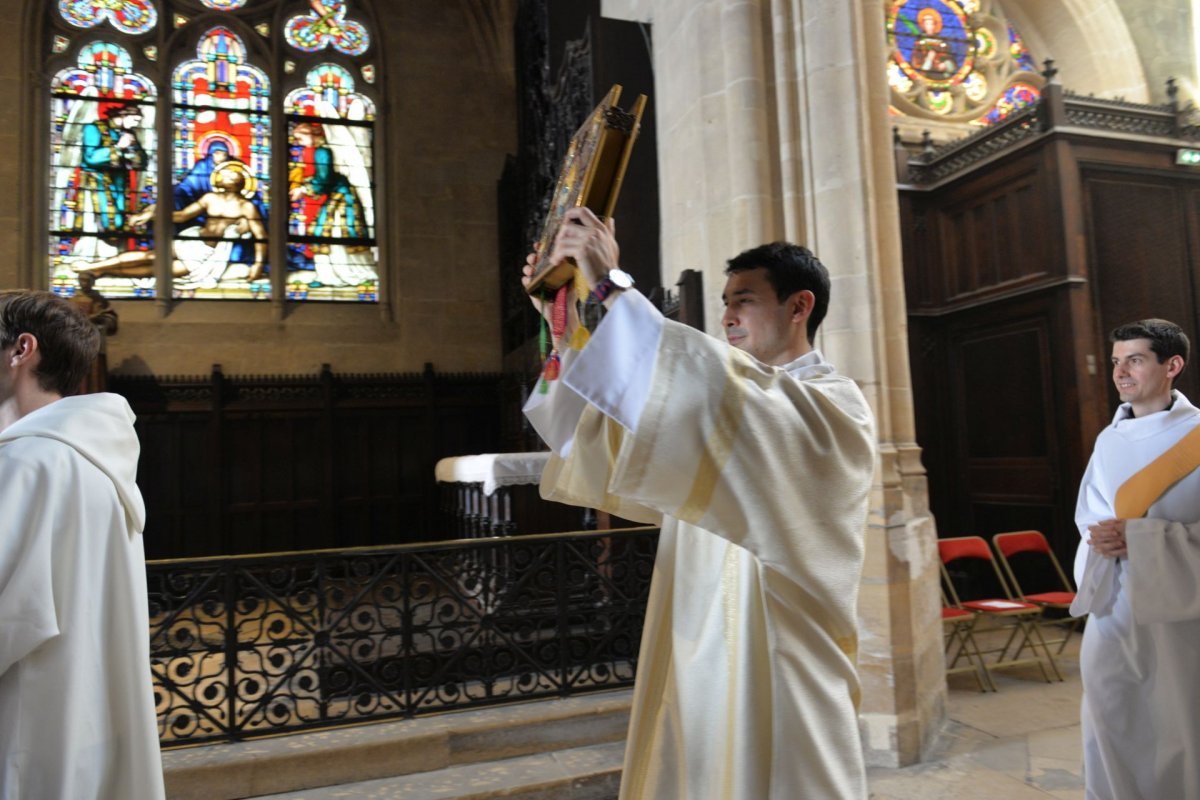 Veillée de prière pour les vocations 2023. © Marie-Christine Bertin / Diocèse de Paris.