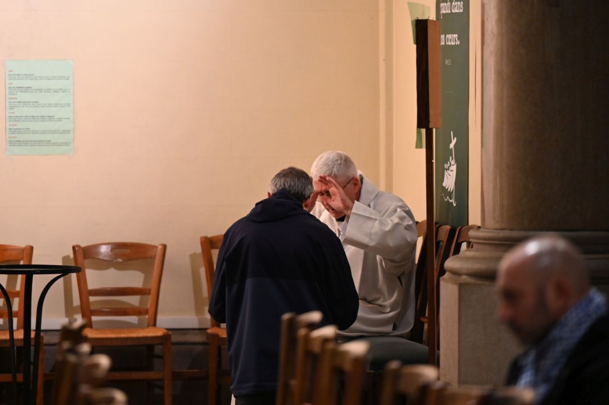Veillée de l'espérance à la basilique Notre-Dame du Perpétuel Secours. © Marie-Christine Bertin / Diocèse de Paris.