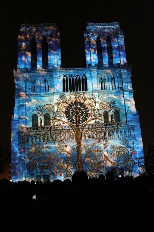 Le Parvis des Gentils le 25 mars 2011 à Notre-Dame de Paris. Photo Yannick Boschat 