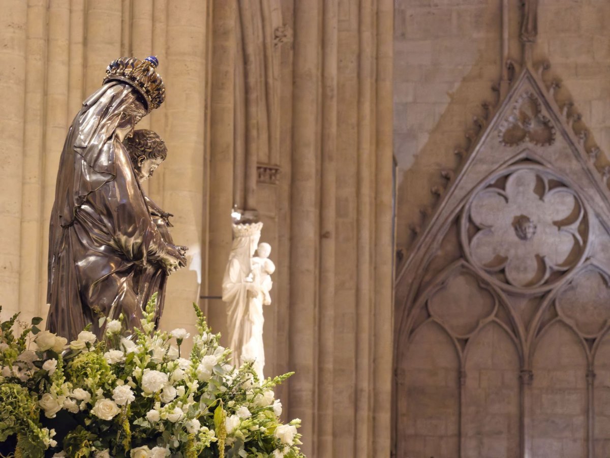 Veille de la fête de l'Assomption à Notre-Dame de Paris 2025. © Yannick Boschat / Diocèse de Paris.