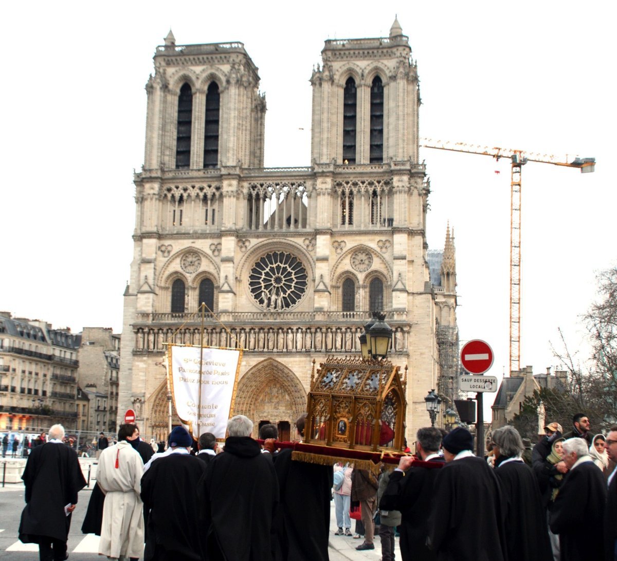 Neuvaine de sainte Geneviève 2026. © Guy Poujeaux.