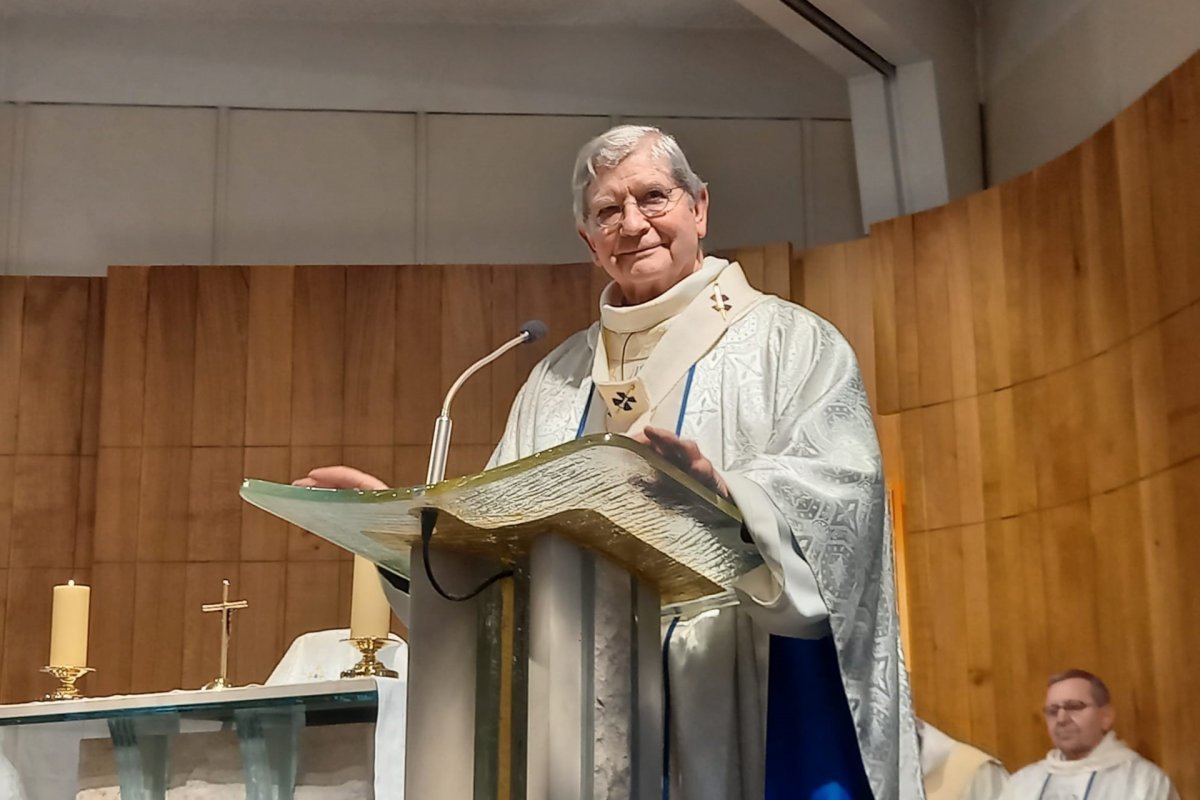 Messe à Notre-Dame- de-Lourdes (20e) et procession.. Samedi 11 février 2023. © D. R..