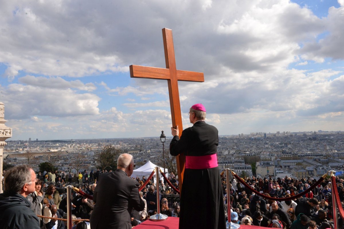 Chemin de croix de Montmartre 2023. © Marie-Christine Bertin / Diocèse de Paris.