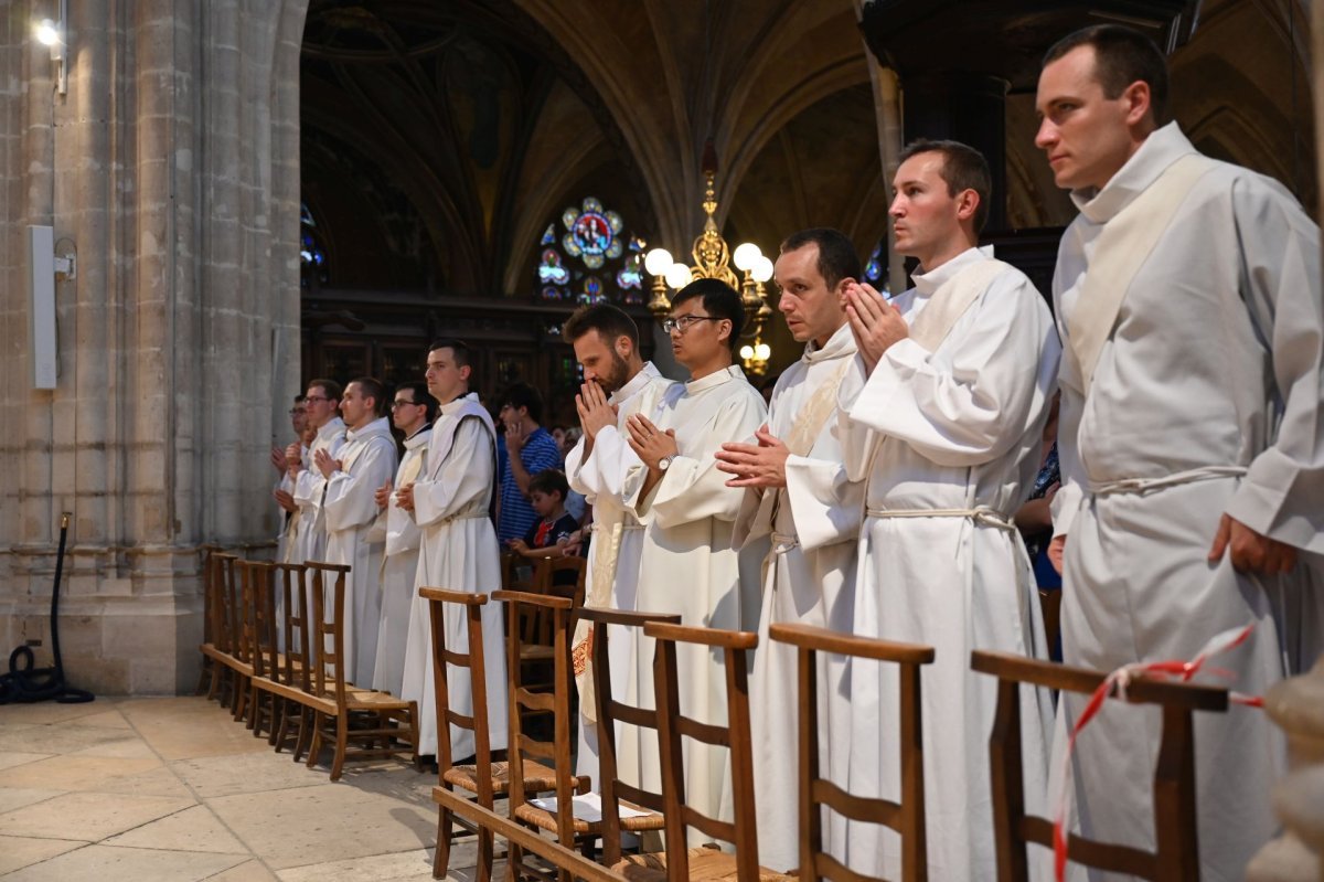 Messe et veillée de prière pour les vocations 2025. © Marie-Christine Bertin / Diocèse de Paris.