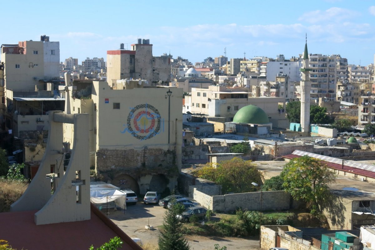 Tripoli, église N.D du Quartier avec vue sur le quartier sunnite de Bab (…). © Laurence Faure / Paris Notre-Dame (Décembre 2021).
