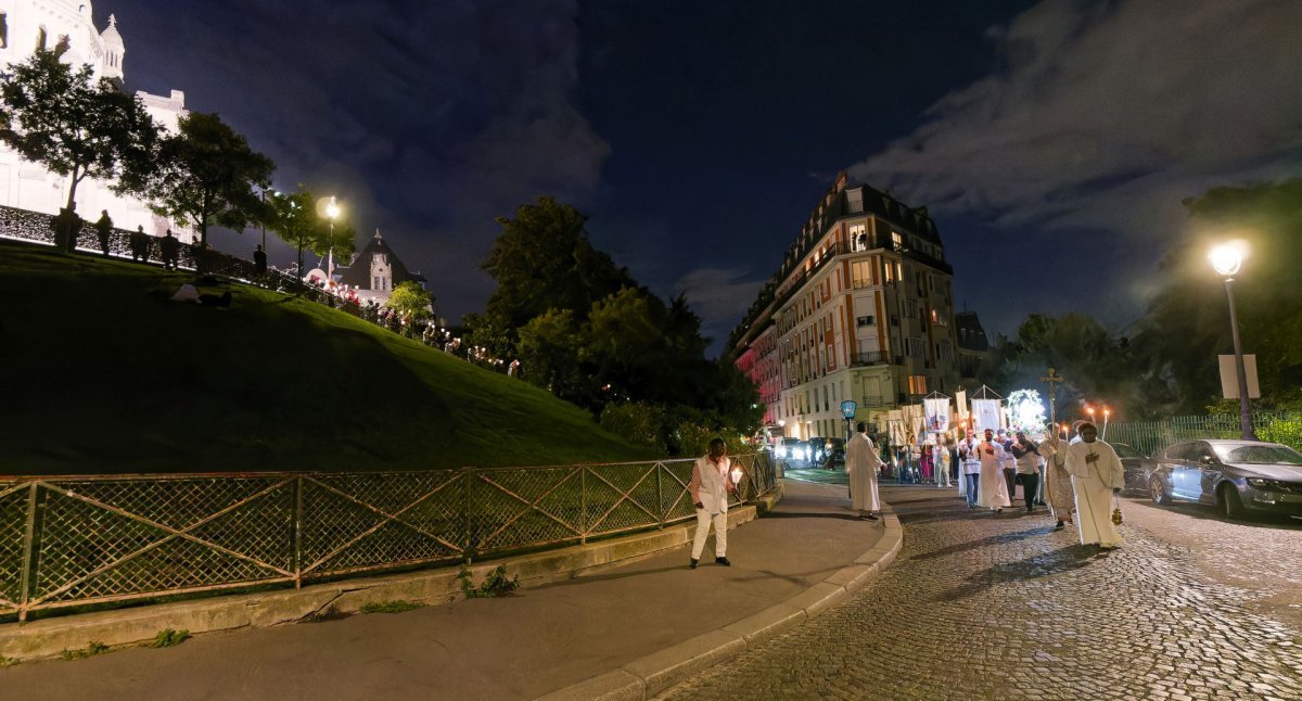 Procession de l'Assomption du Sacré-Cœur de Montmartre 2024. © Yannick Boschat / Diocèse de Paris.