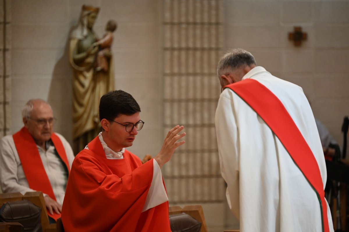 Messe des nouveaux prêtres à la Maison Marie-Thérèse. © Marie-Christine Bertin / Diocèse de Paris.
