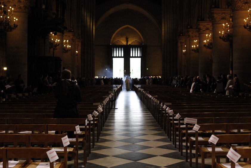 Procession à Notre-Dame de Paris. © D.R.