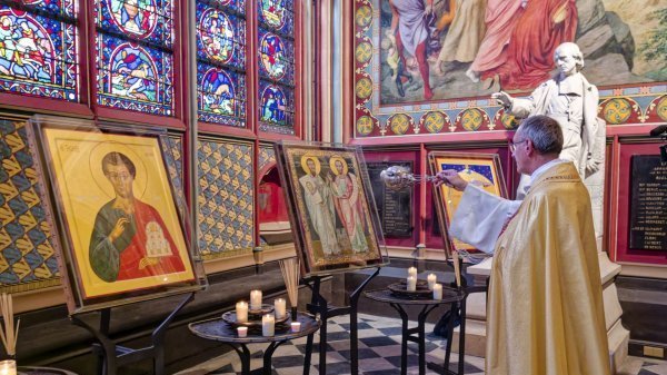 Bénédiction de la chapelle dédiée aux chrétiens d'orient à Notre-Dame de Paris