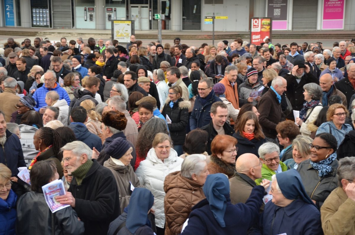 Rassemblement “Pâques 2017” à La Défense. © Michel Pourny.