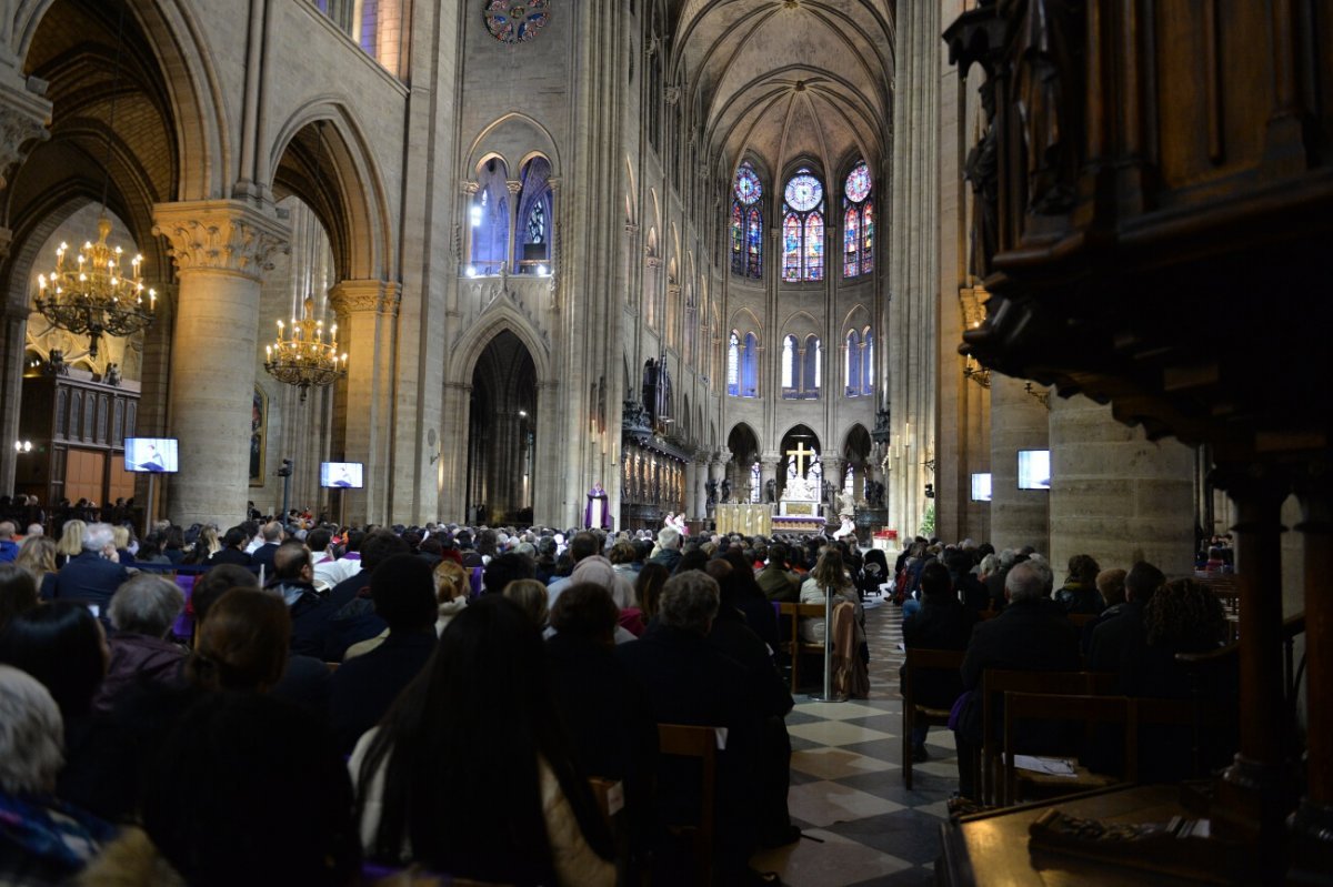 Appel décisif des catéchumènes, célébration de 15h. © Marie-Christine Bertin / Diocèse de Paris.