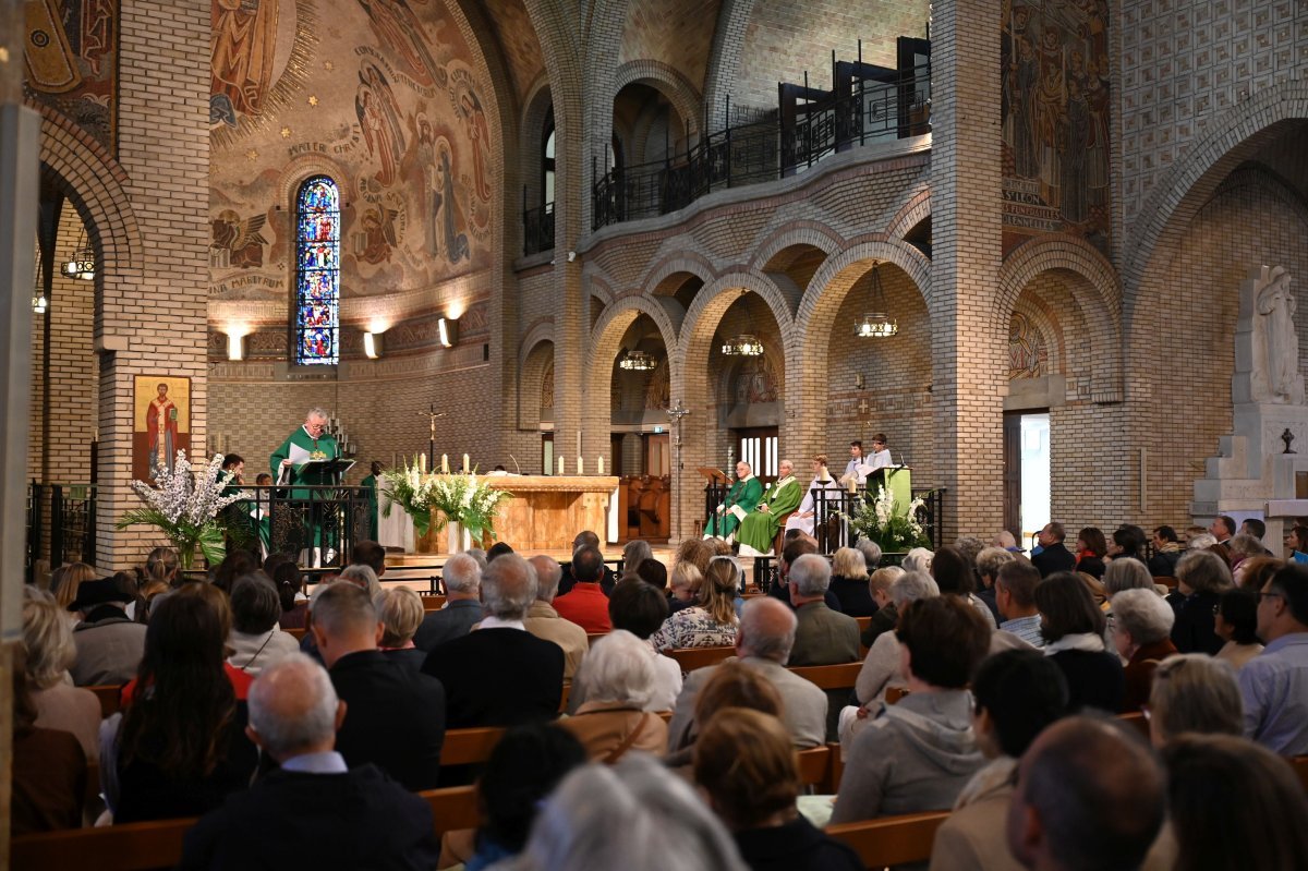 Centenaire de l'église Saint-Léon. © Marie-Christine Bertin / Diocèse de Paris.