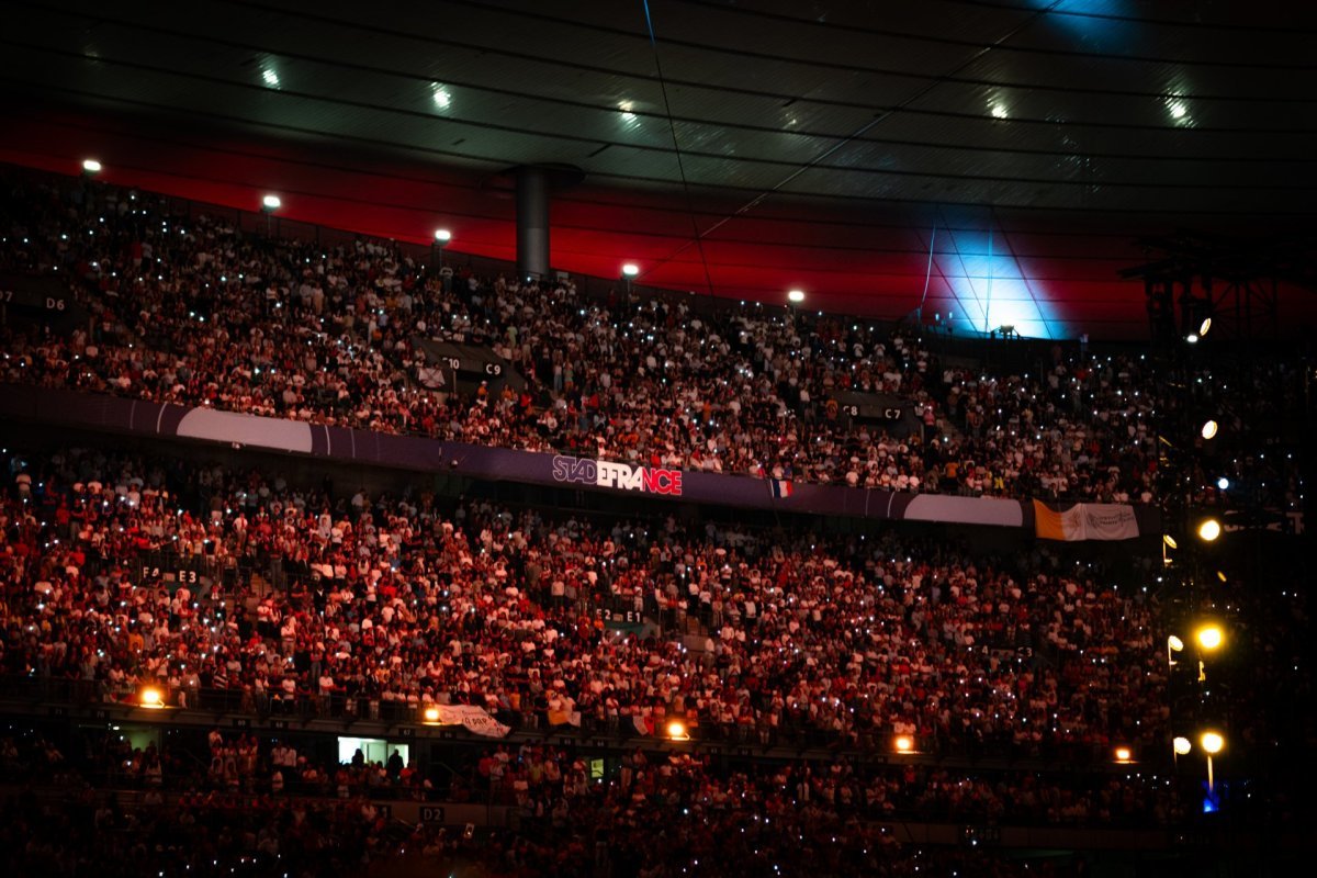 Veillée de prière avec les jeunes et le pape Léon XIV : Spectacle. © Dylan Guidez / Diocèse de Paris.