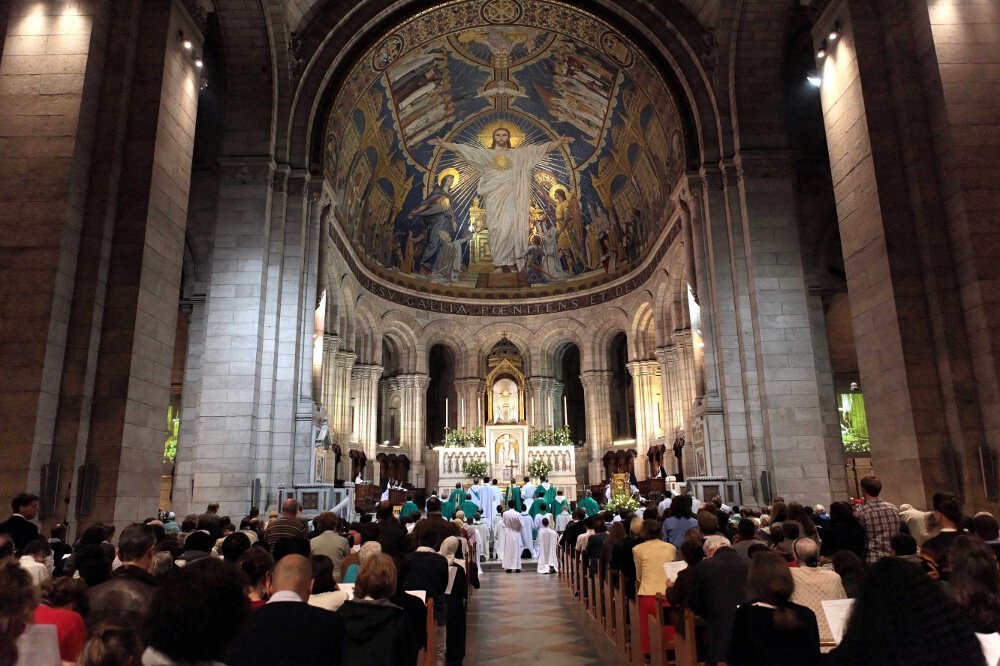 Adoration du Saint Sacrement. © Yannick Boschat / Diocèse de Paris.