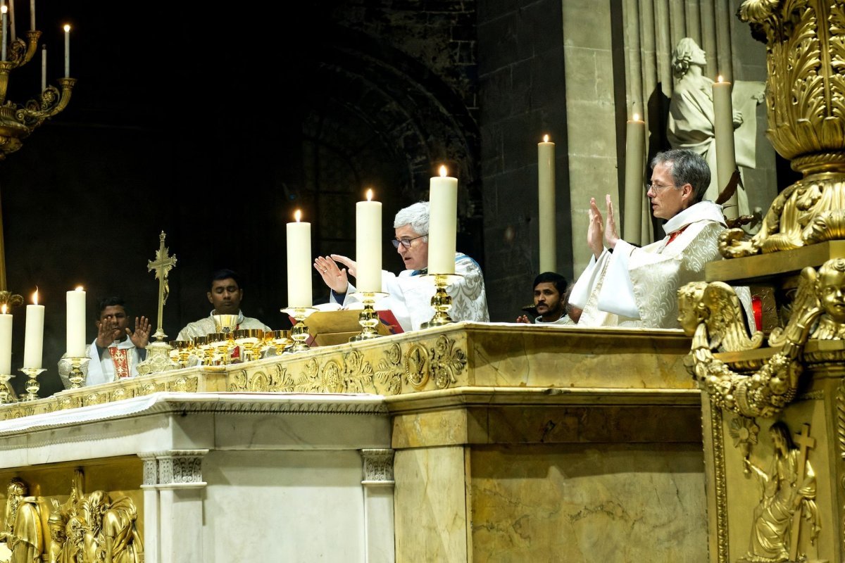 Veillée de prière à Notre Dame de la Santé à Saint-Sulpice. © Trung Hieu Do / Diocèse de Paris.