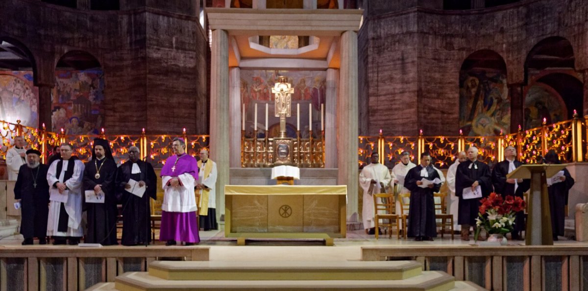 Célébration régionale pour l'unité des chrétiens 2020. De gauche à droite, le Père Georges Lucas, Église copte orthodoxe, P. Mark Osborne, Église anglicane Saint-George de Paris, Mgr Maxime de Mélitène, Métropole grec orthodoxe de France, M. Augustin (…) © Yannick Boschat / Diocèse de Paris.