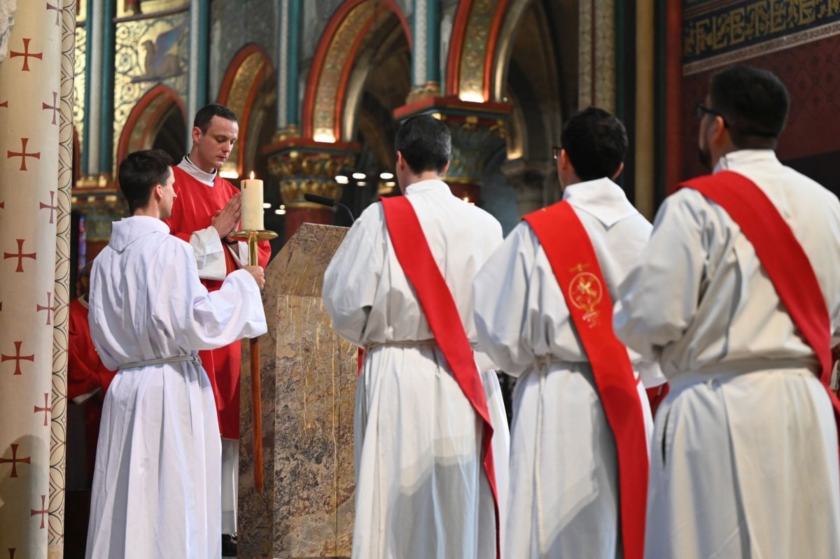 Messe et veillée de prière pour les vocations 2024. © Marie-Christine Bertin / Diocèse de Paris.