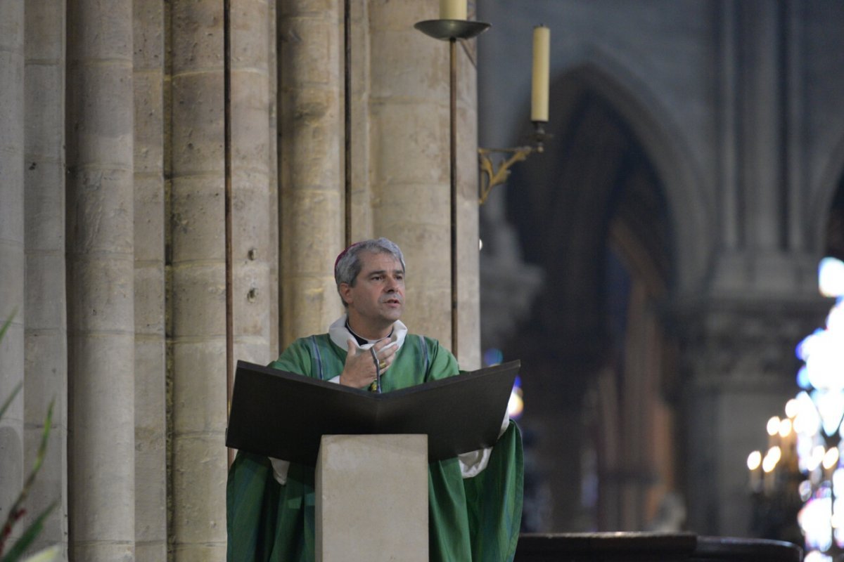 Homélie de Mgr Denis Jachiet, évêque auxiliaire de Paris. © Marie-Christine Bertin / Diocèse de Paris.