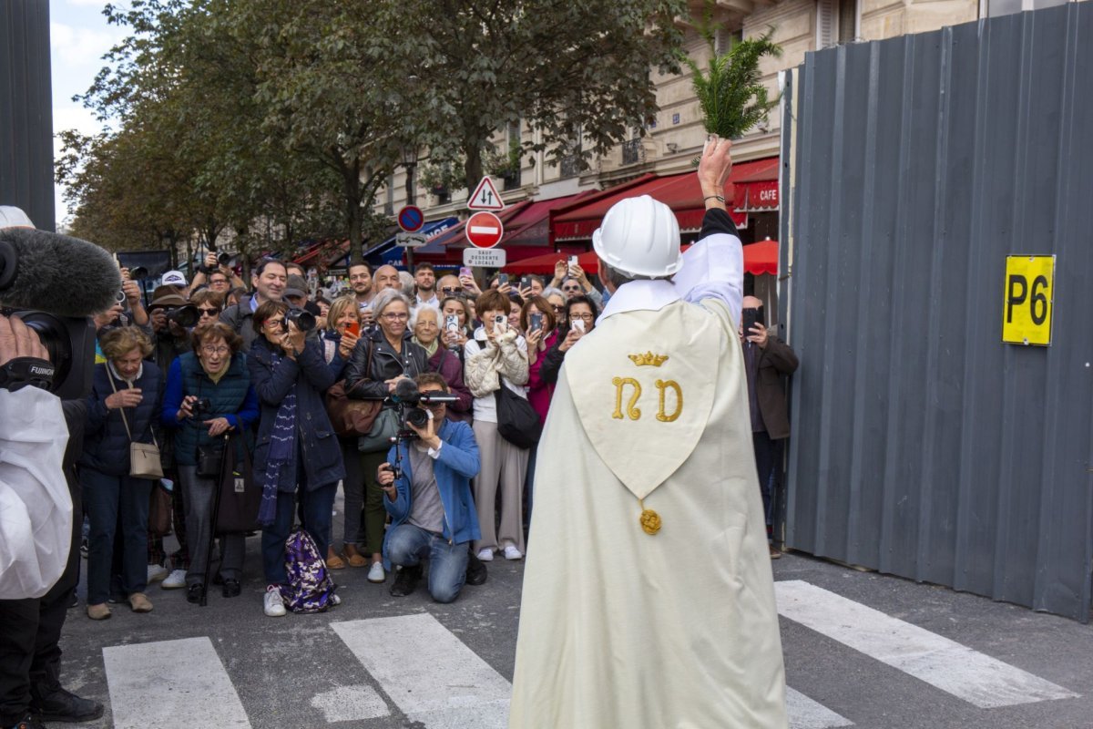 Bénédiction des cloches de retour à Notre-Dame de Paris. © David Bordes / Rebâtir Notre-Dame de Paris.