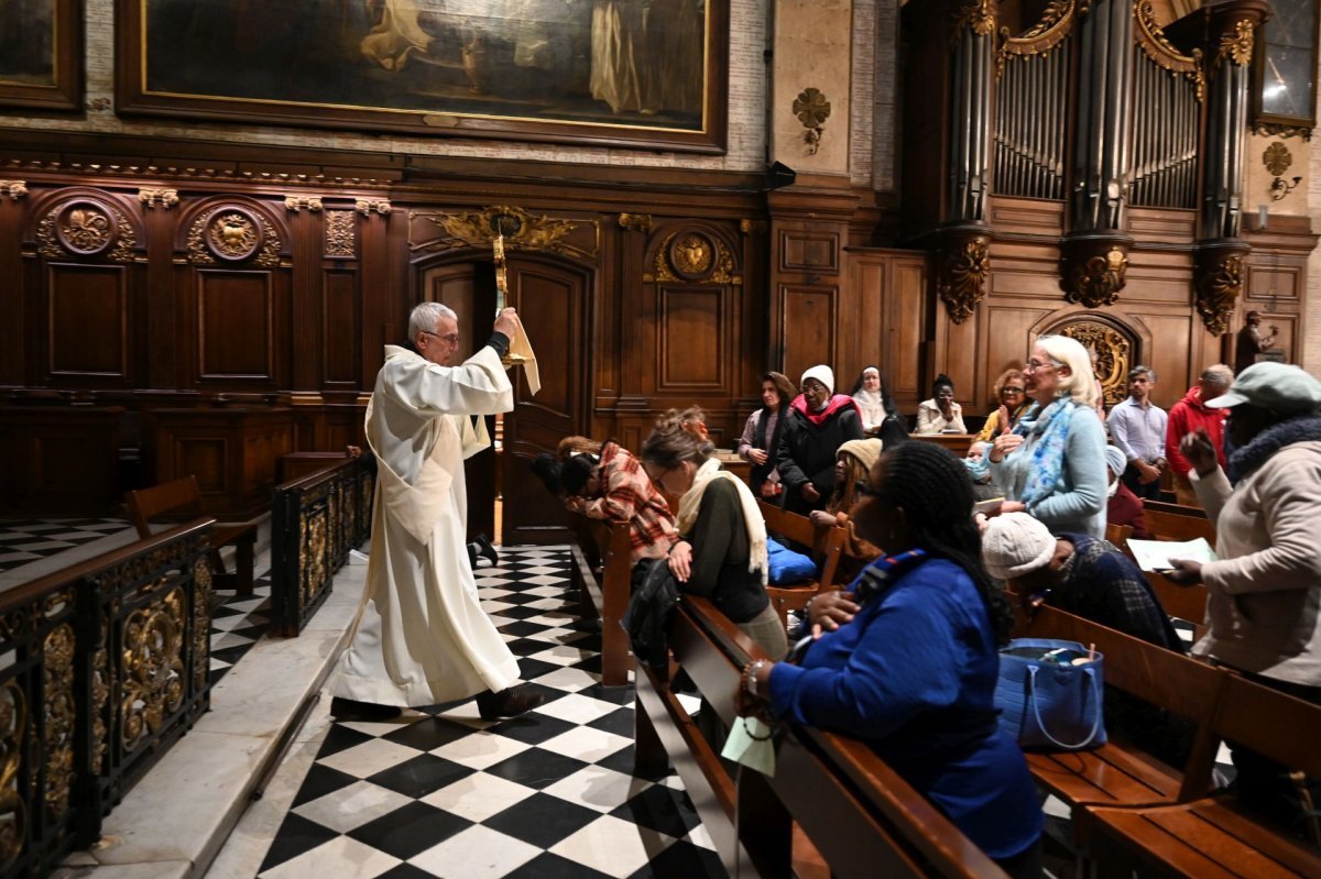 Veillée de l'espérance à la basilique Notre-Dame des Victoires. © Marie-Christine Bertin / Diocèse de Paris.