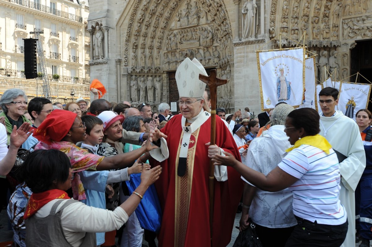 26 juin 2010, ordinations sacerdotales à Notre-Dame de Paris. © Trung Hieu Do.