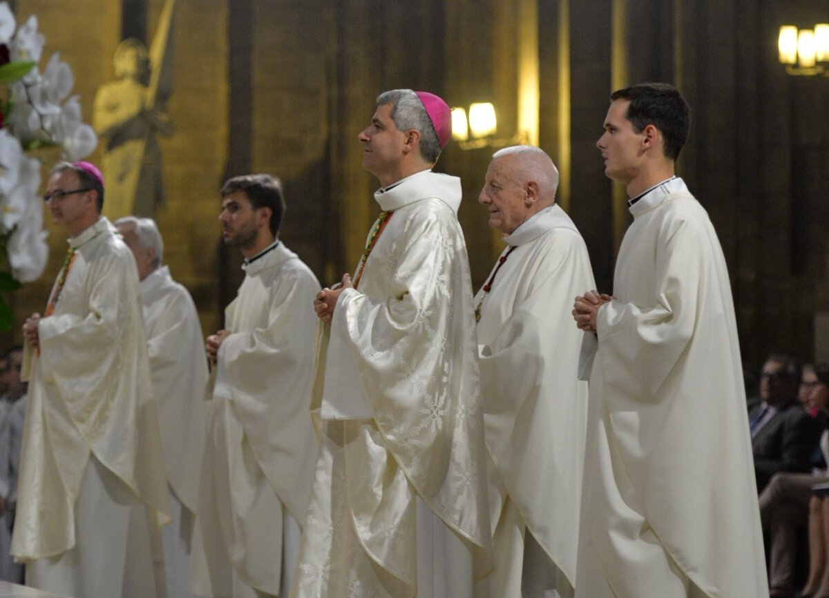 Mgr Thibault Verny et Mgr Denis Jachiet. © Marie-Christine Bertin / Diocèse de Paris.