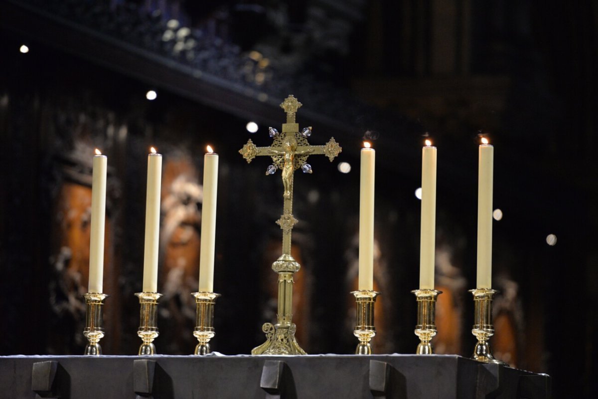 Vêpres de la fête de l'Immaculée Conception. © Marie-Christine Bertin / Diocèse de Paris.